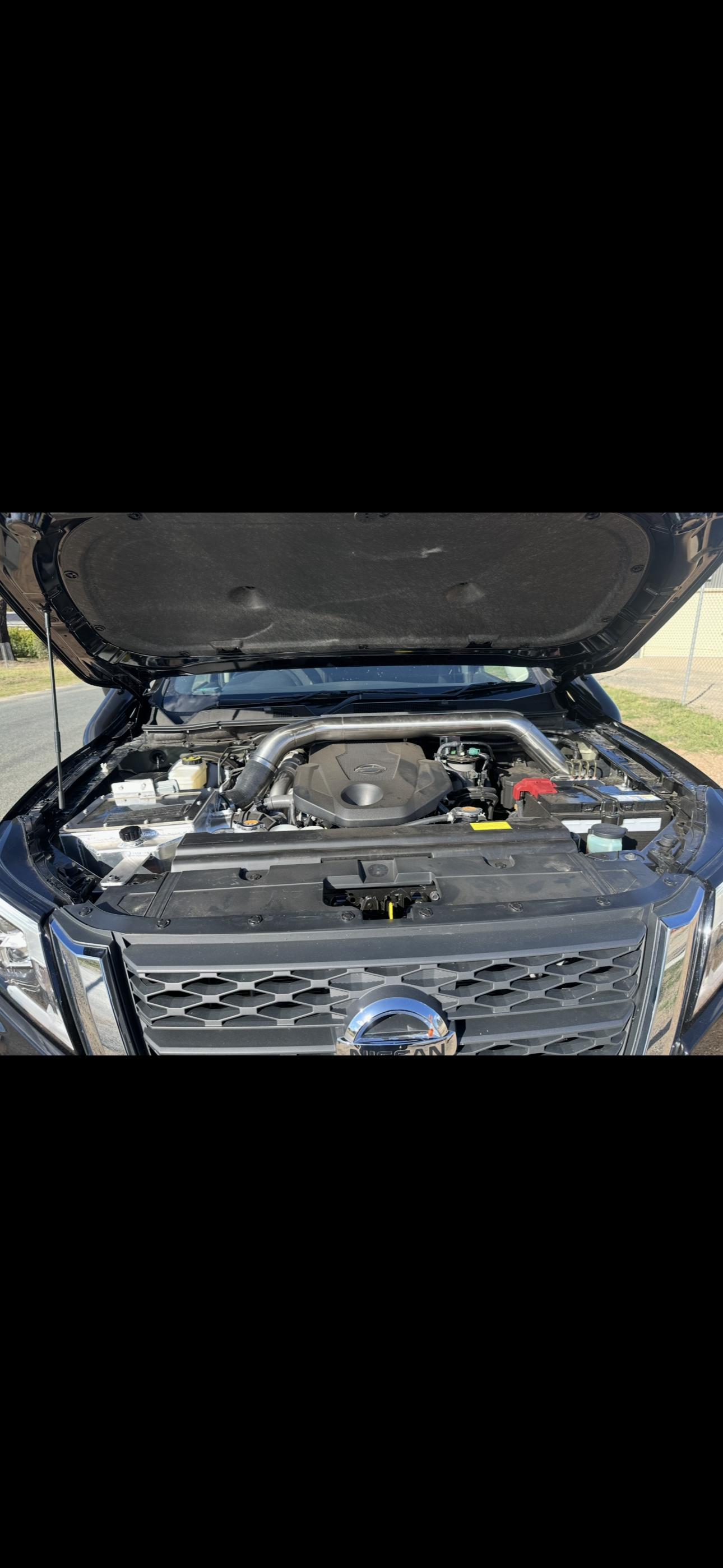 Np300 Twin short entry snorkels an airbox both connected
