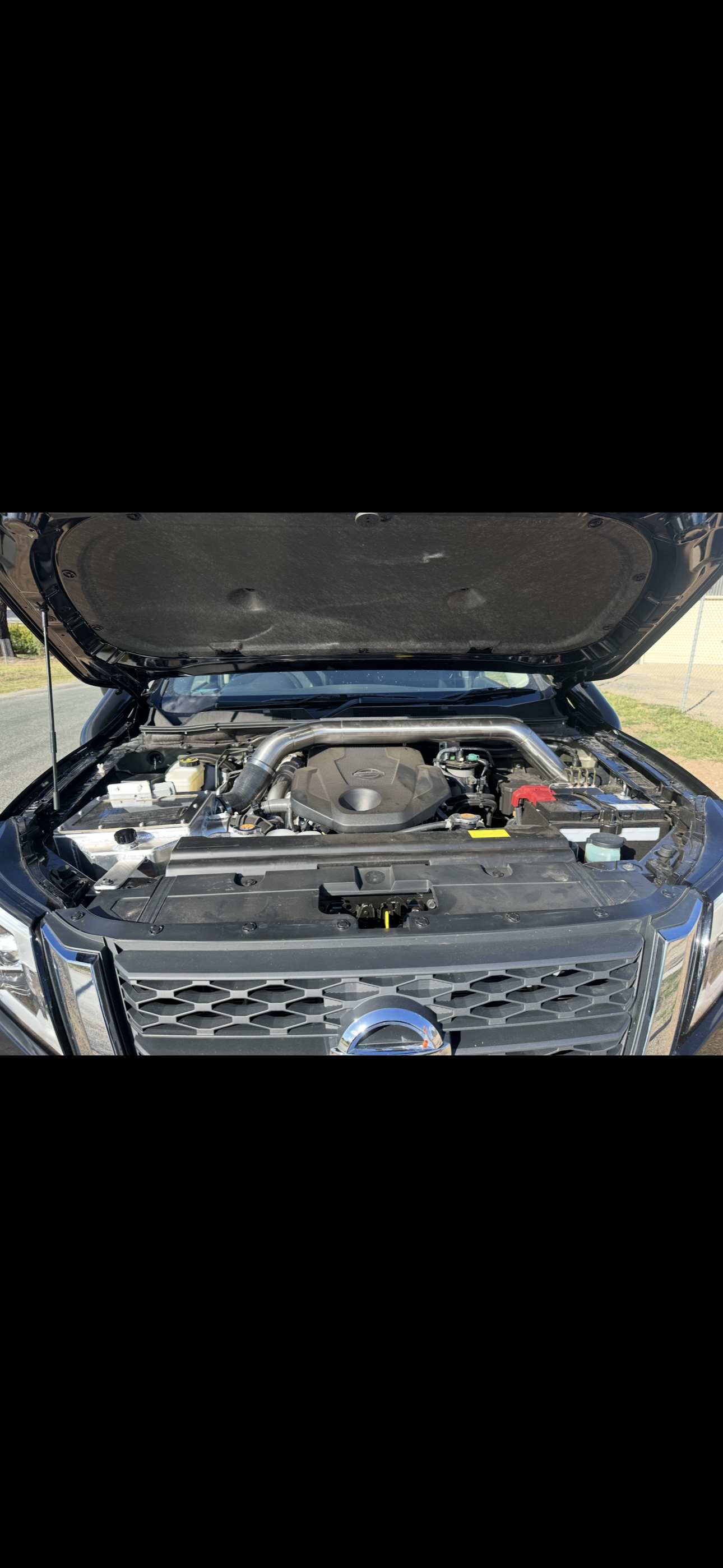 Np300 Twin short entry snorkels an airbox both connected