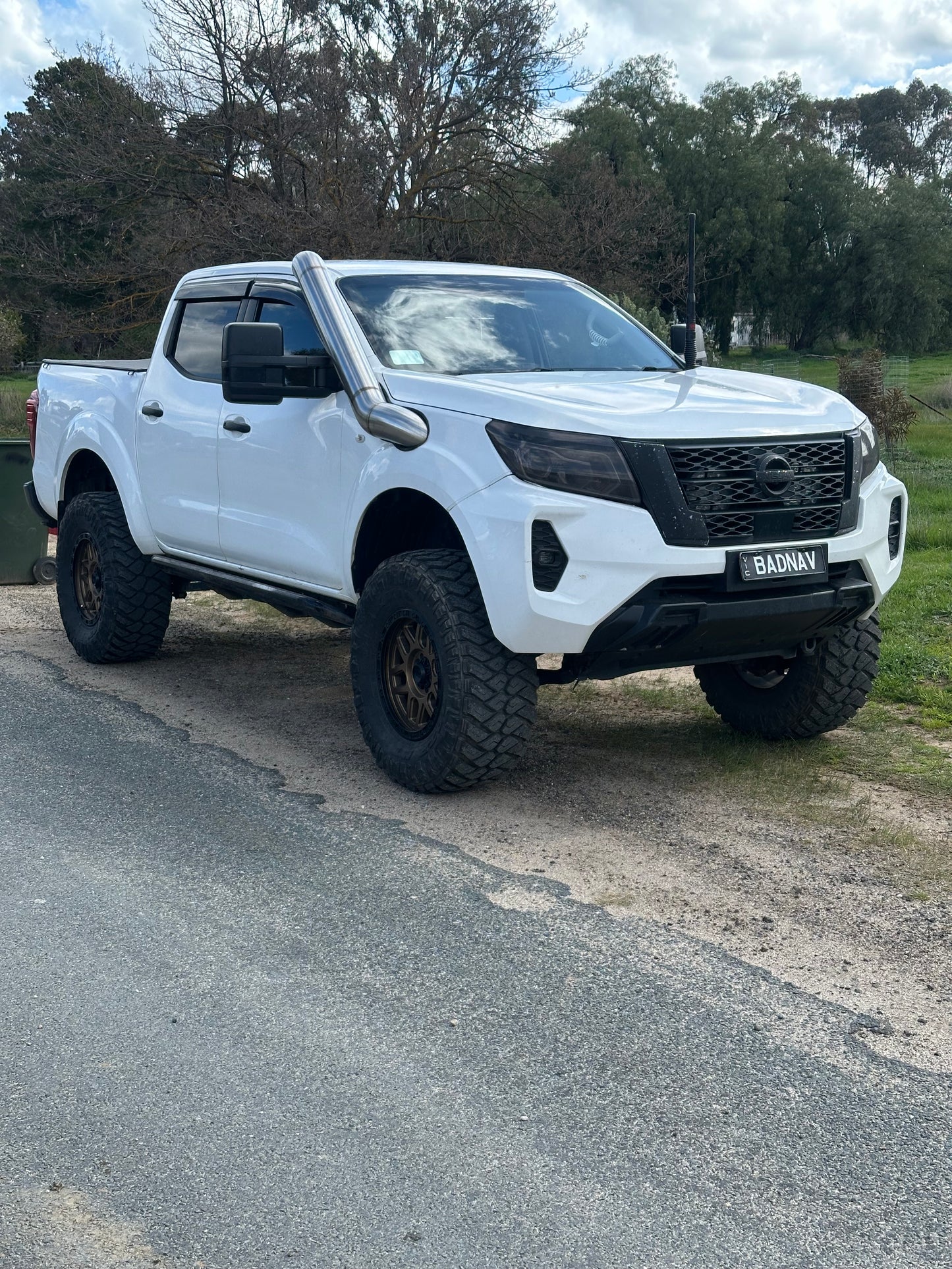 Nissan navara np300 5” mid entry