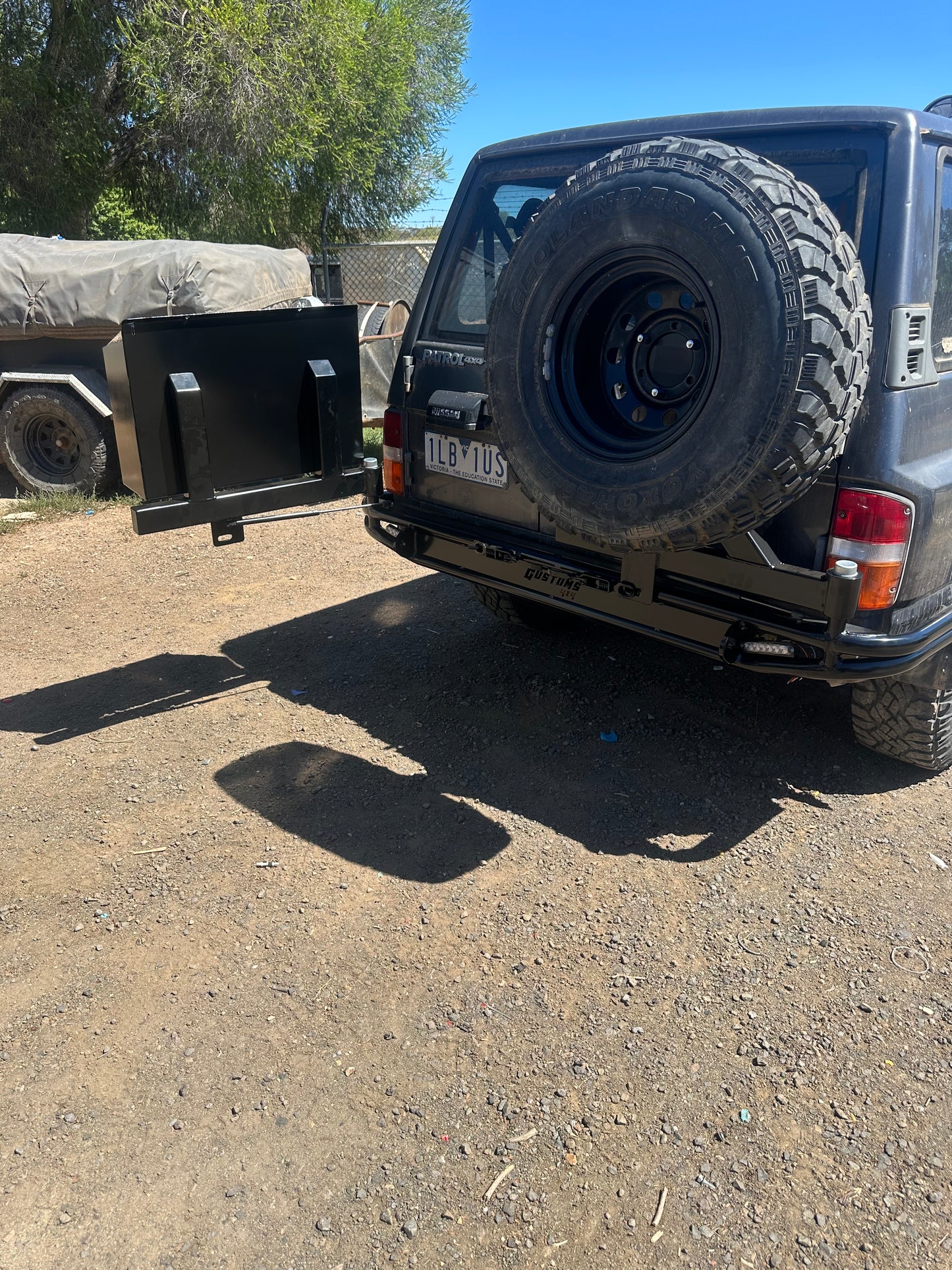 GQ Rear Bar Dual Swing Aways