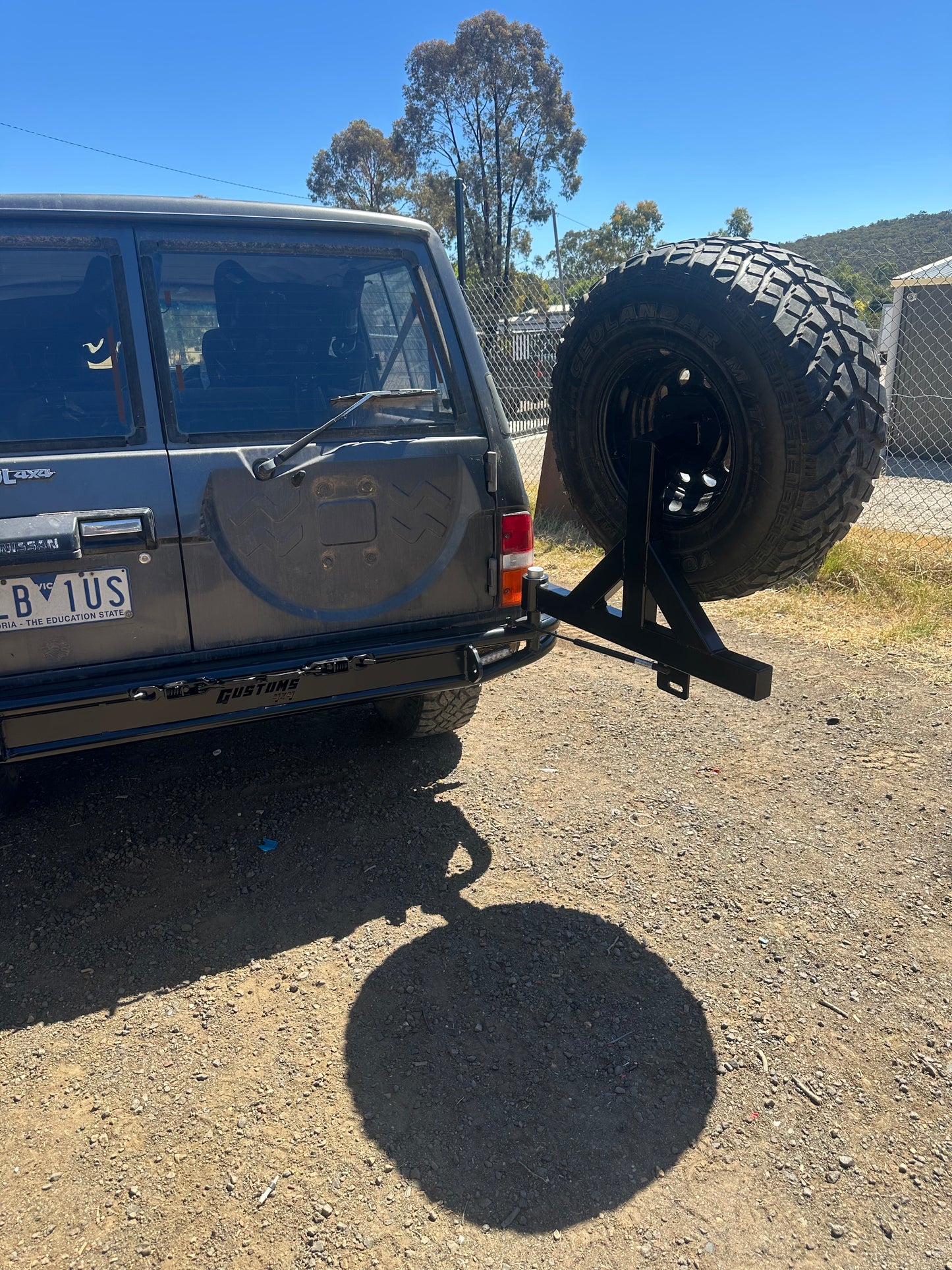 GQ Rear Bar Dual Swing Aways