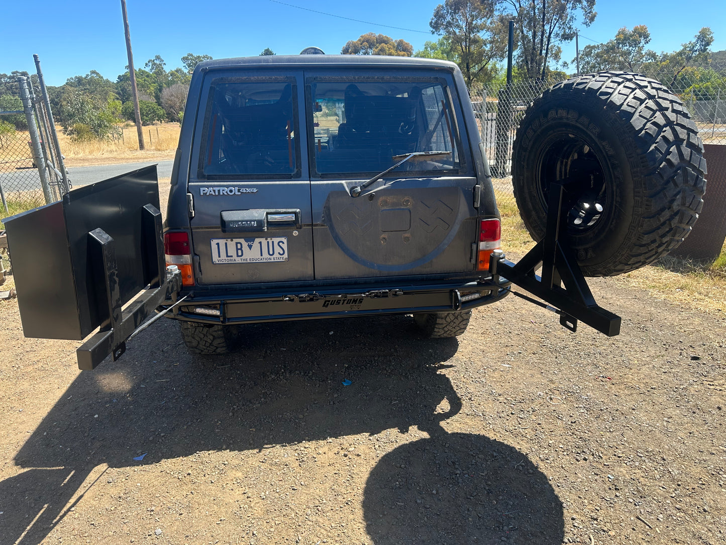 GQ Rear Bar Dual Swing Aways
